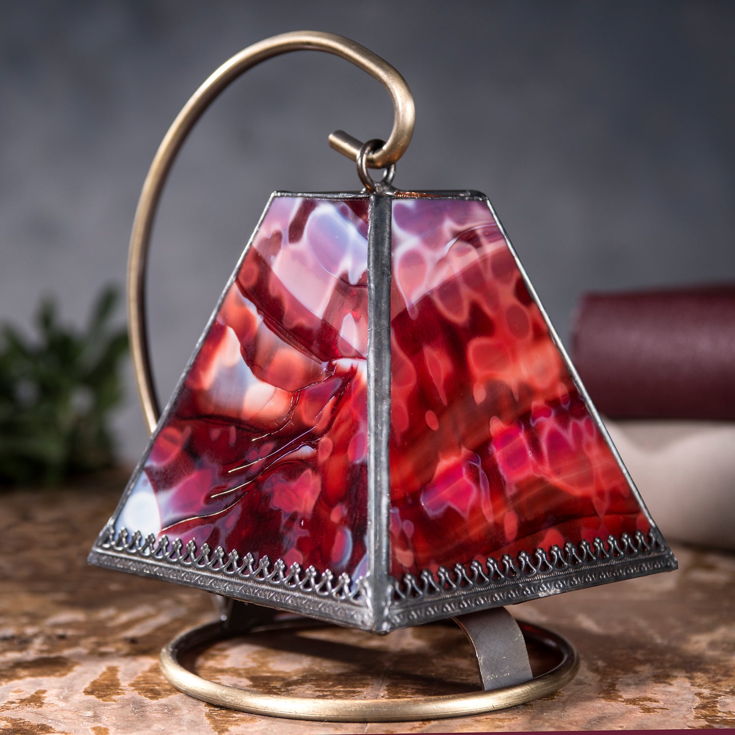 Red Stained Glass Accent Lamp or Night Light | LAM 718-1