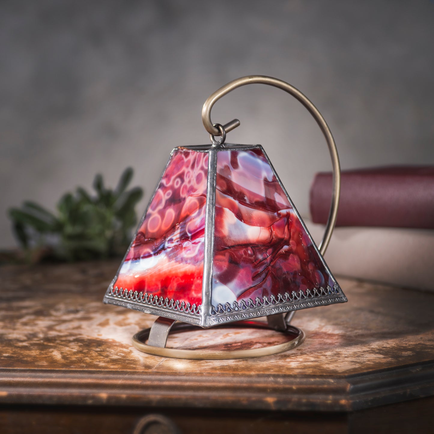Red Stained Glass Accent Lamp or Night Light | LAM  718-1