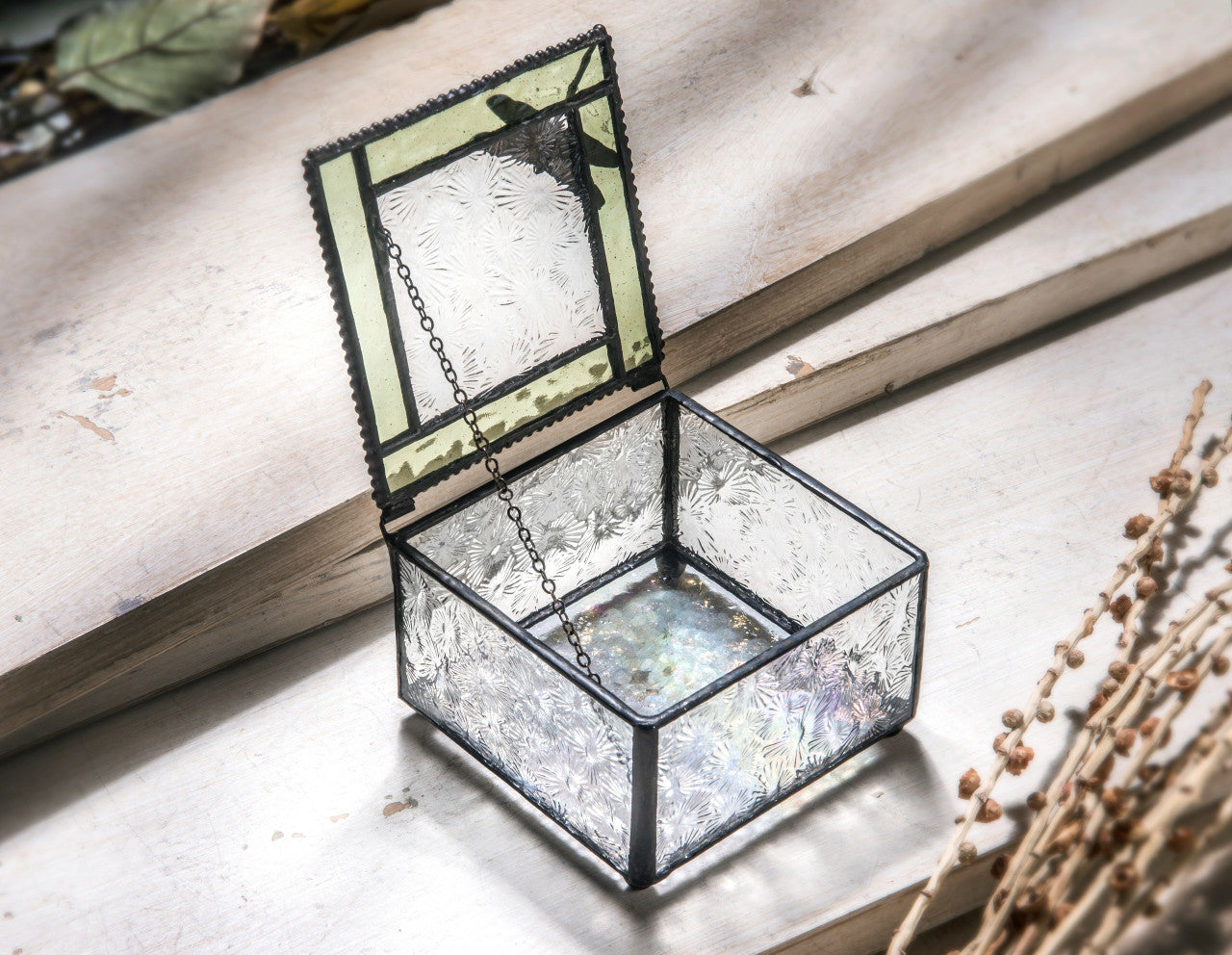 Green & Clear Stained Glass Dragonfly Keepsake J Devlin Box 141